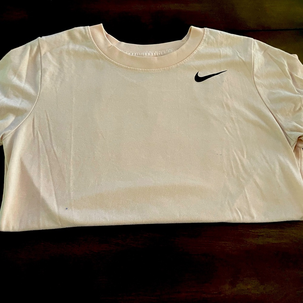 Girls Nike Dri-fit tee